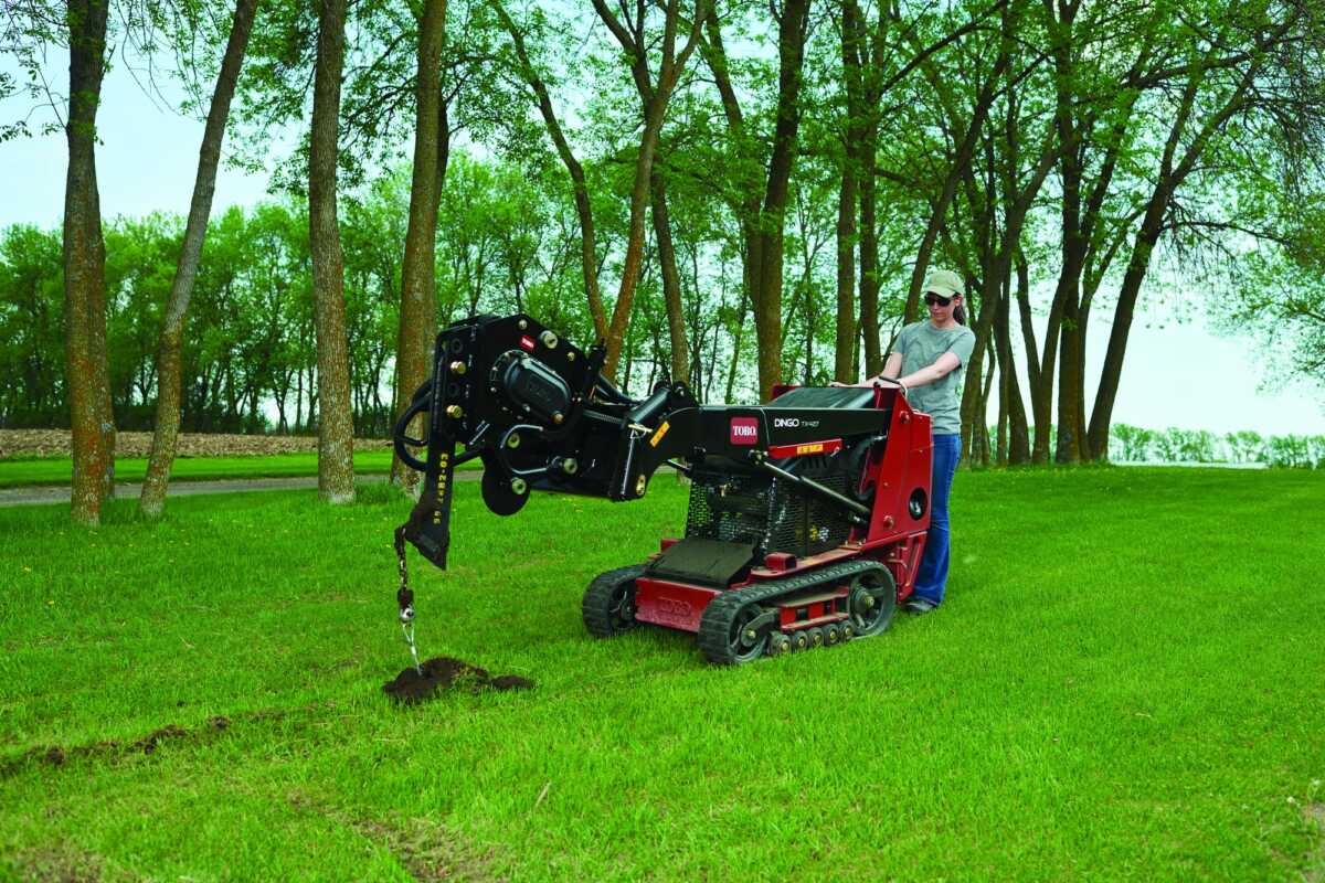 Toro Dingo TX 427 Narrow Track Petrol Compact Utility Loader